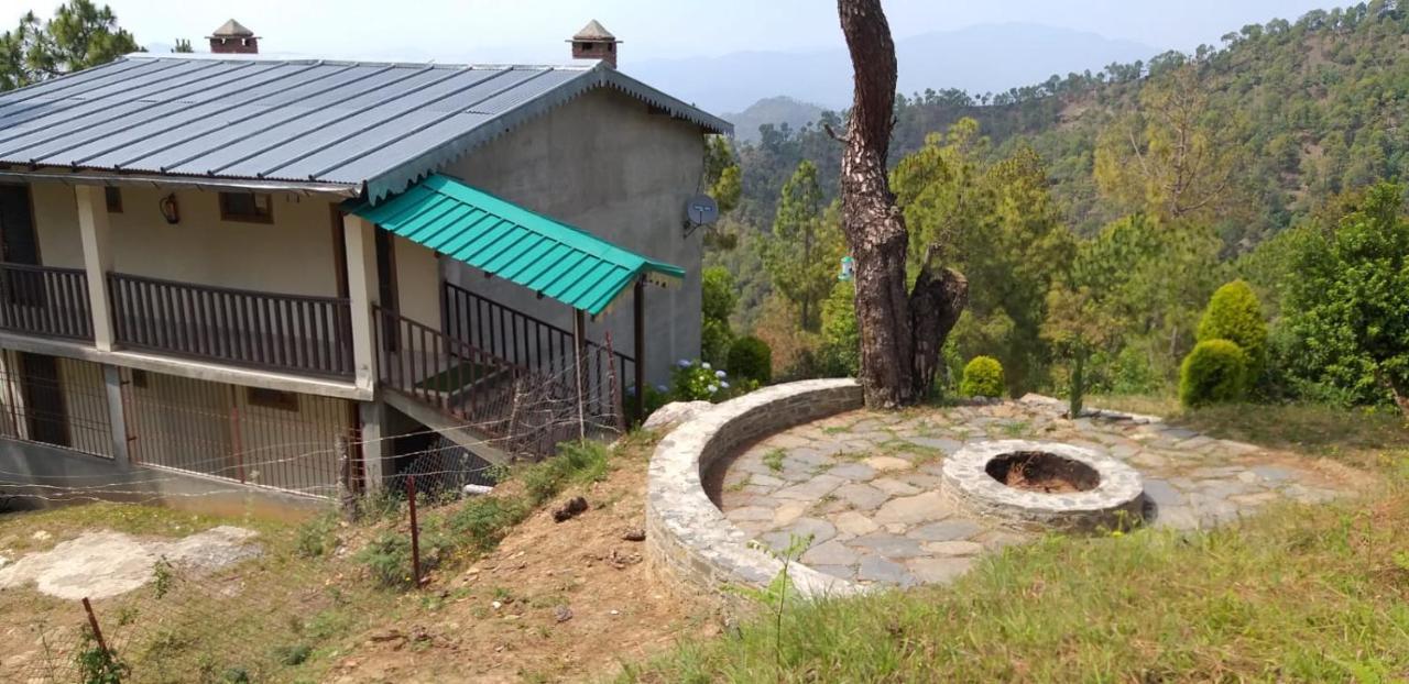 Elphinstone Inn Almora Exterior photo