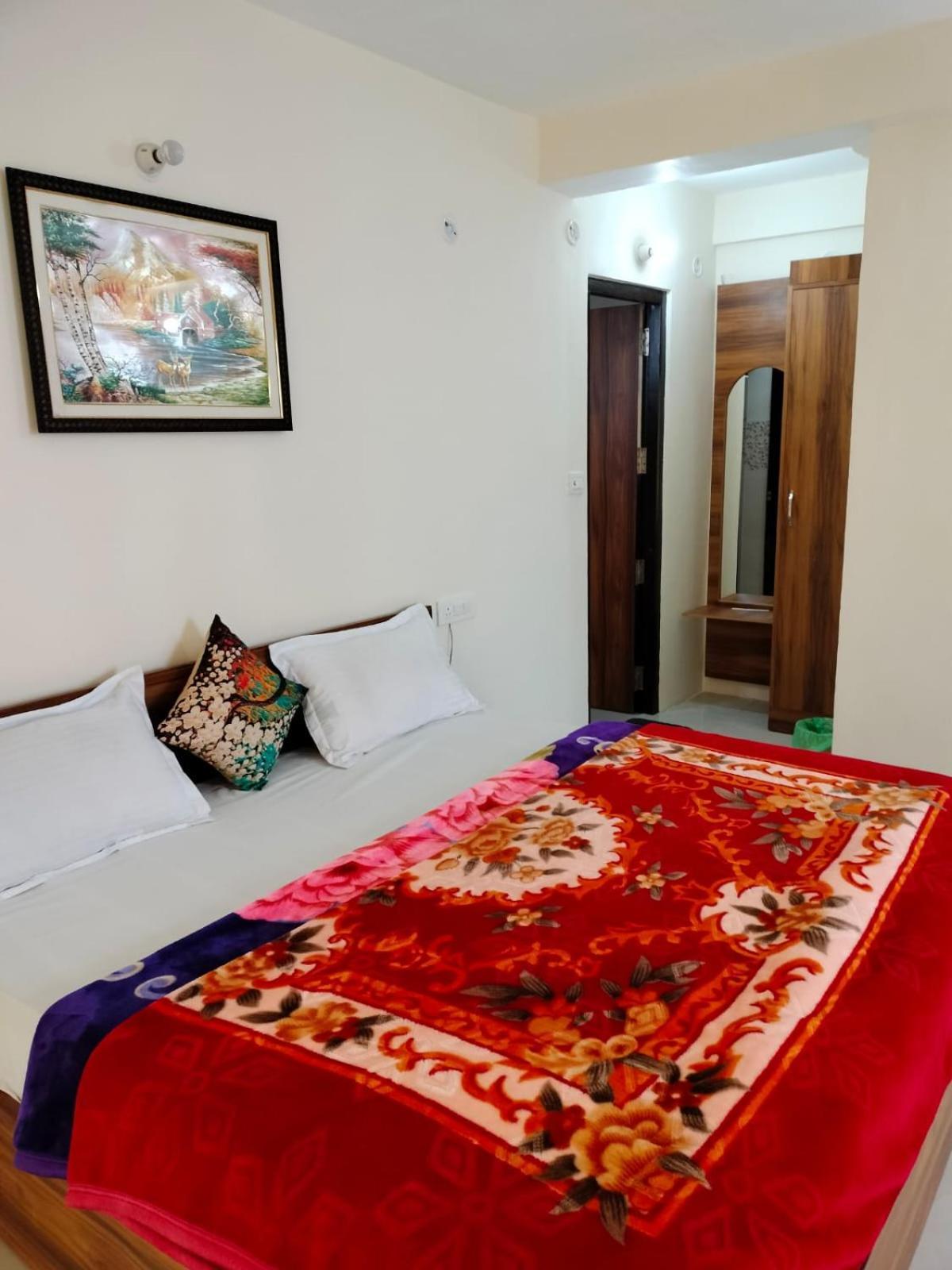 Elphinstone Inn Almora Exterior photo